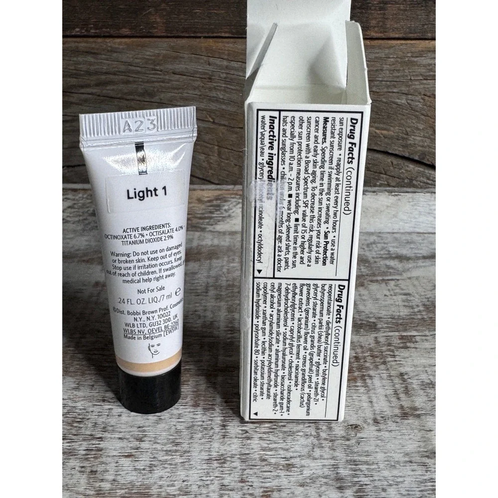 Bobbi Brown Vitamin Enriched Skin Tint Light 1 Travel Mini 7ml MSRP $15